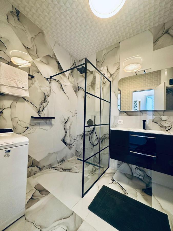 Apartment Celine Sarande Bagian luar foto