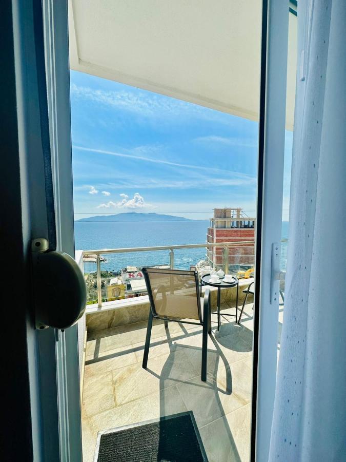 Apartment Celine Sarande Bagian luar foto